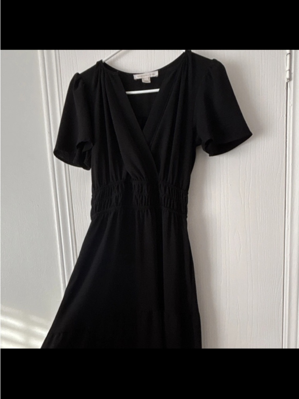 Monteau Black V-Neck Short Sleeve Maxi Dress - Picture 2 of 4